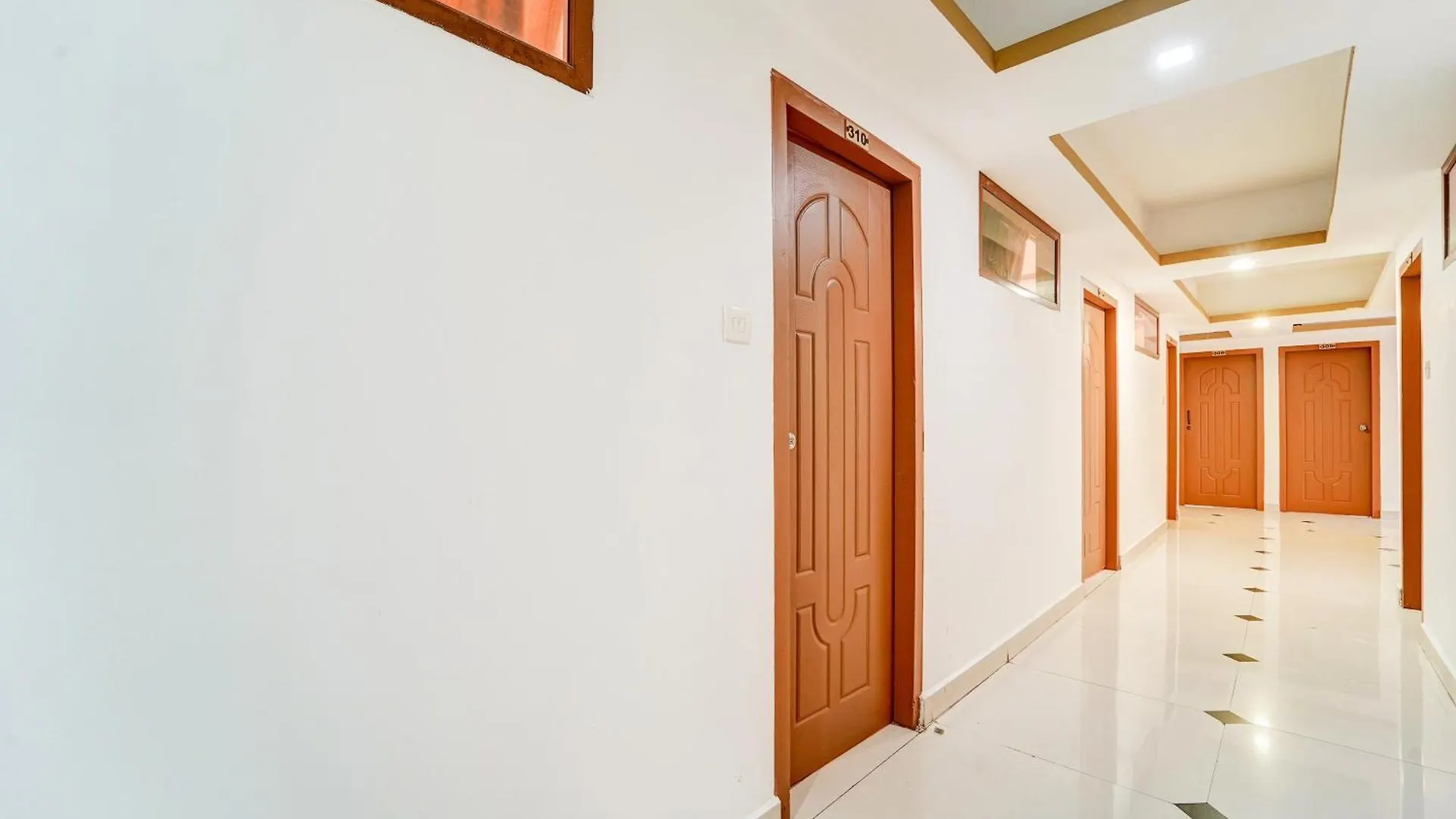 Super Hotel O Kottayam Near Caritas Hospital