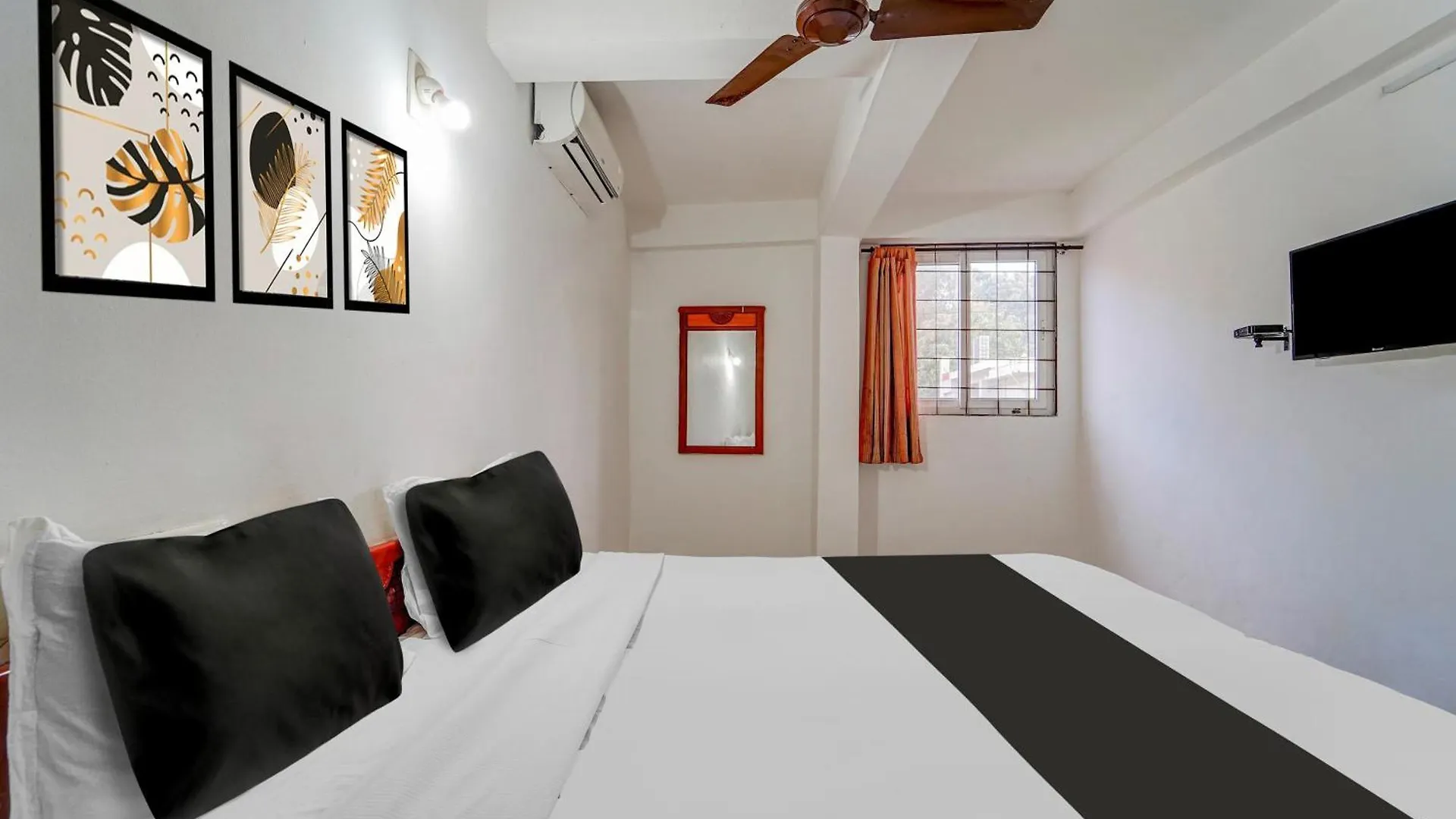 Super Hotel O Kottayam Near Caritas Hospital